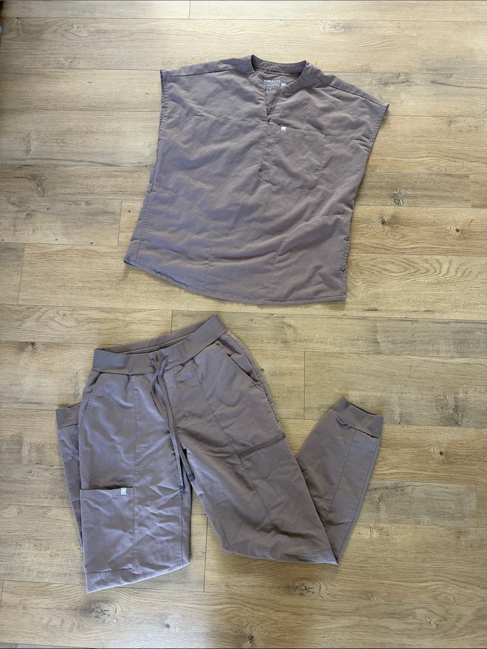 Fabletics Women's Track Pants & Top Set in Mauve Taupe